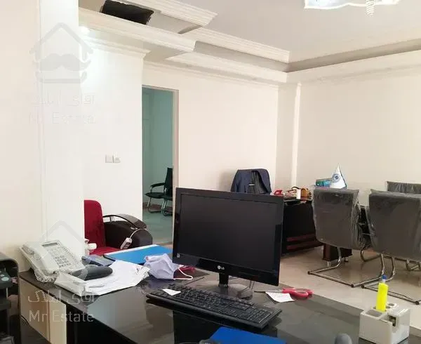 اتاق اداری مبله با تراس و نور