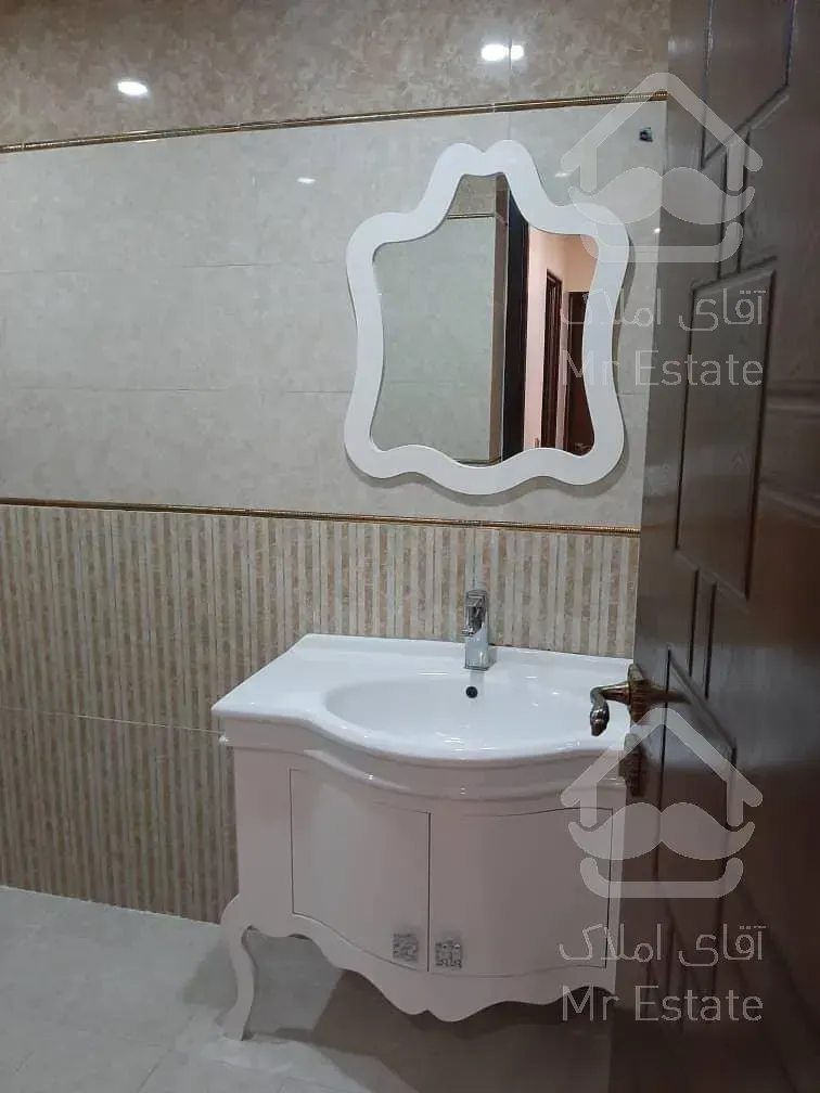 ۲۱۰ متر تک واحدی سازمان برنامه