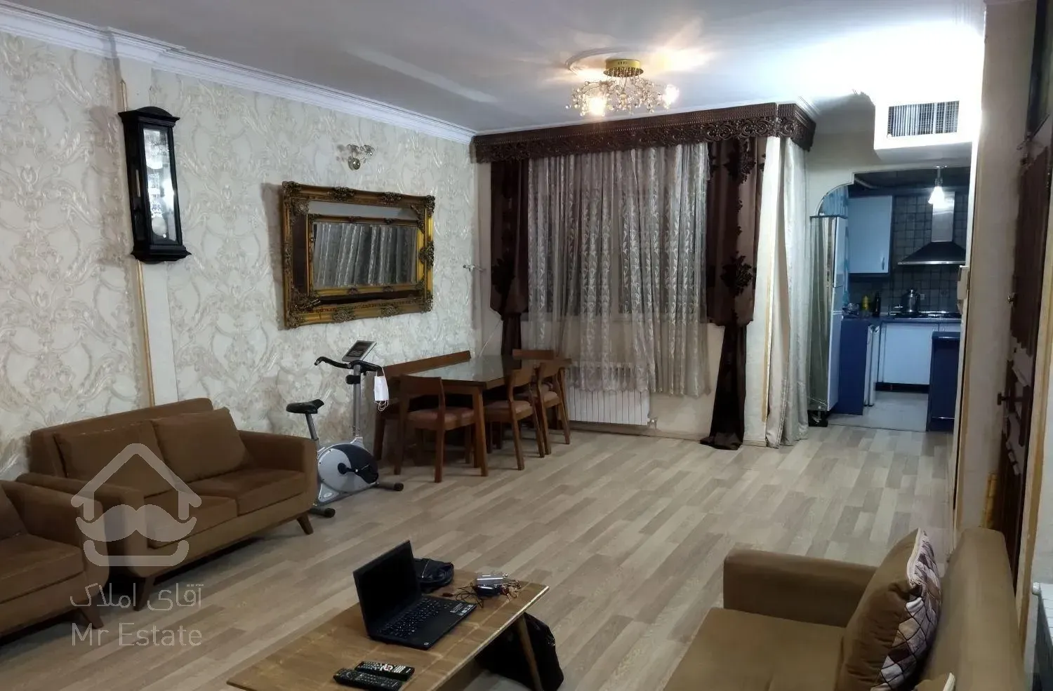 ۶۸ متر مسکونی میدان ولیعصر، بلوار کشاورز