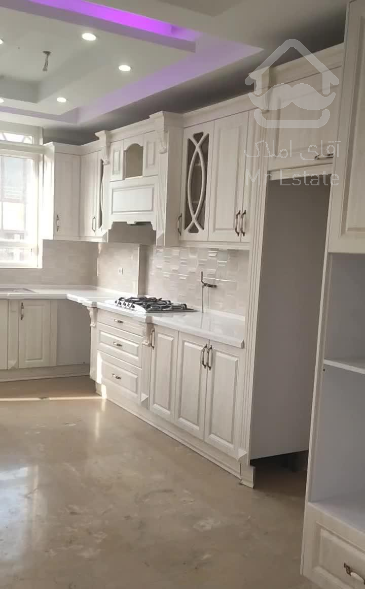 ۱۴۰متر۳خواب فول دو عدد پارکینگ عباس اباد