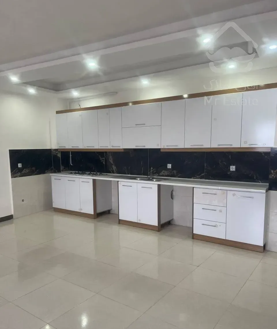 فروش آپارتمان ۱۱۵متری کلید نخورده