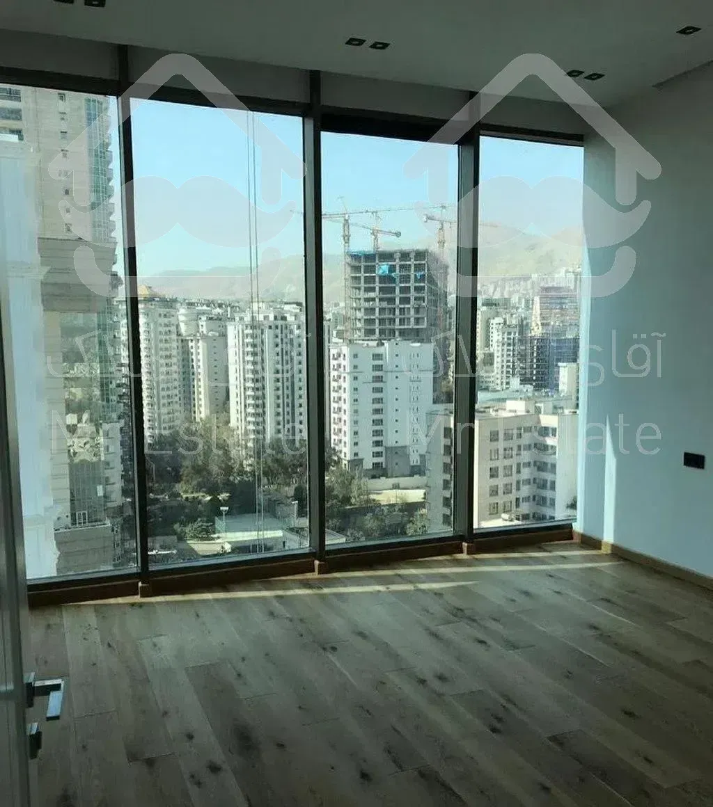 فرشته برج باغ شیشه ۴۵۰متر ۴خواب مستر