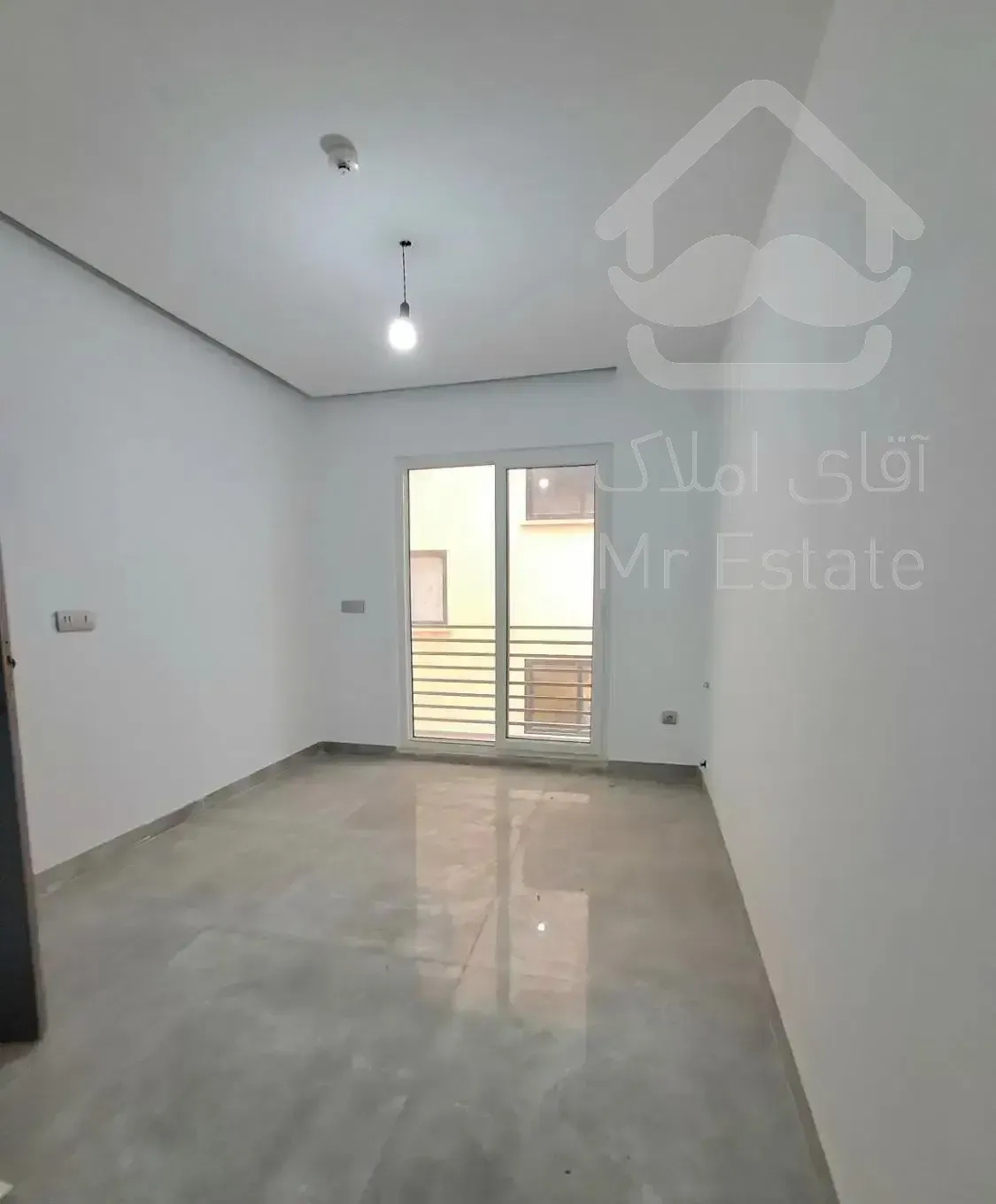 آپارتمان ۱۳۵ متری ۳ خواب نوساز در سرخرود