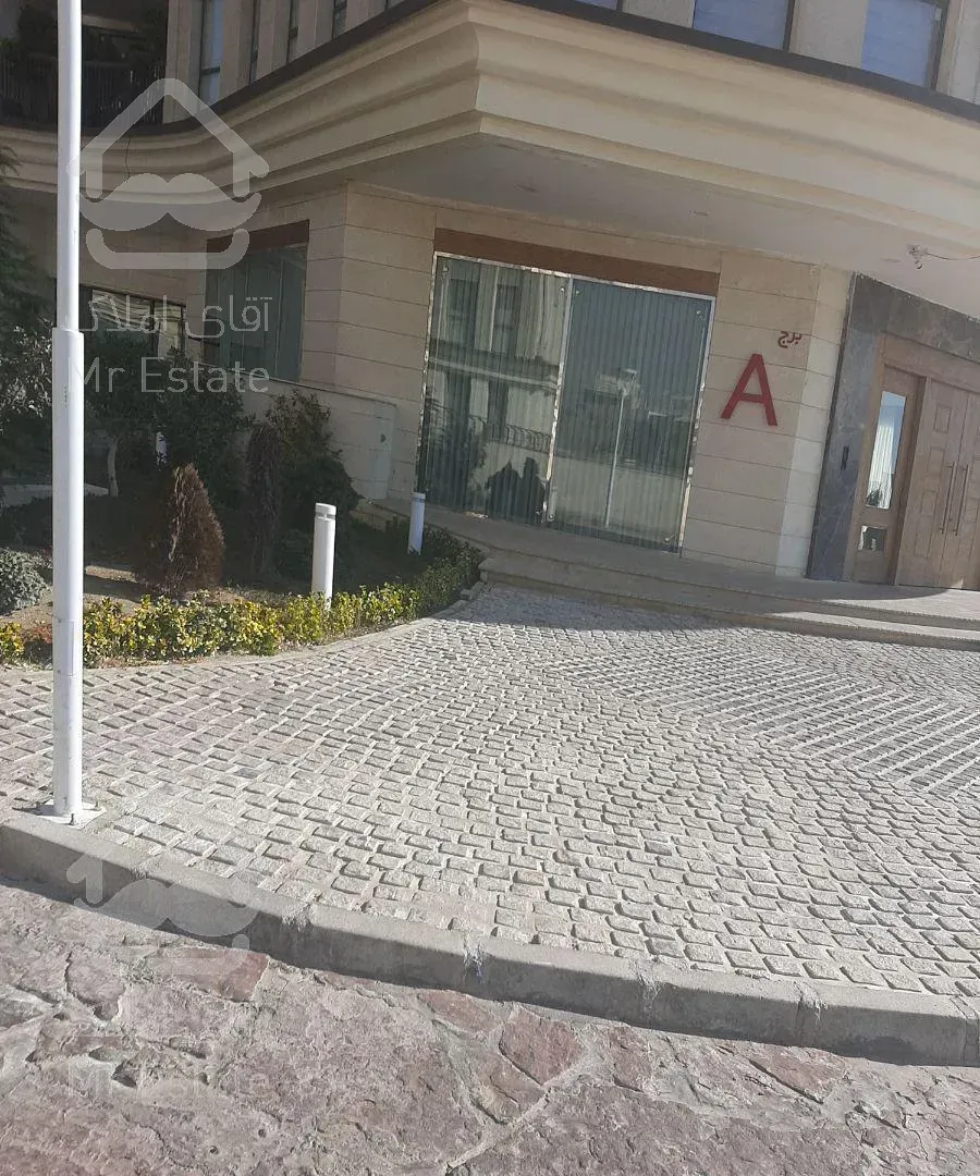 آپارتمان ۱۳۰متر سه ۳خوابه خوش نقشه