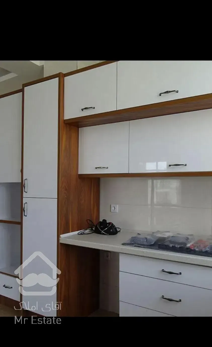 آپارتمان ۱۳۰متری  نوساز نورگیر