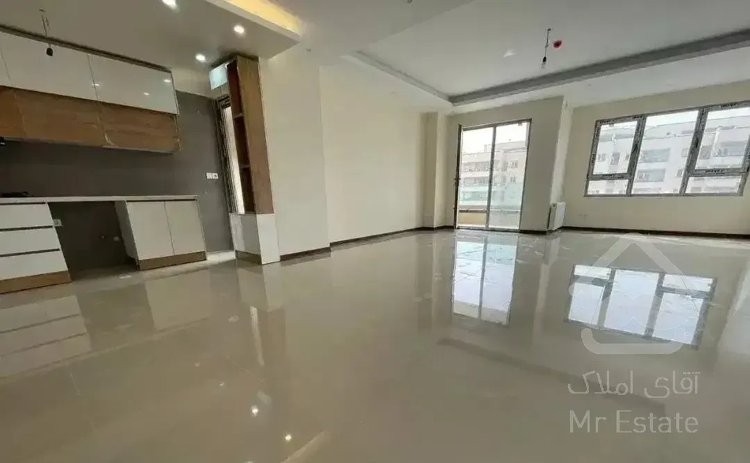 کوهک شرقی /۱۳۰متر/۳خواب/۲پارکینگ/کلید نخورده