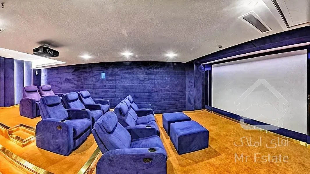 فرشته 270 متر، طبقه 15، 80 متر تراس، جنب سفارت