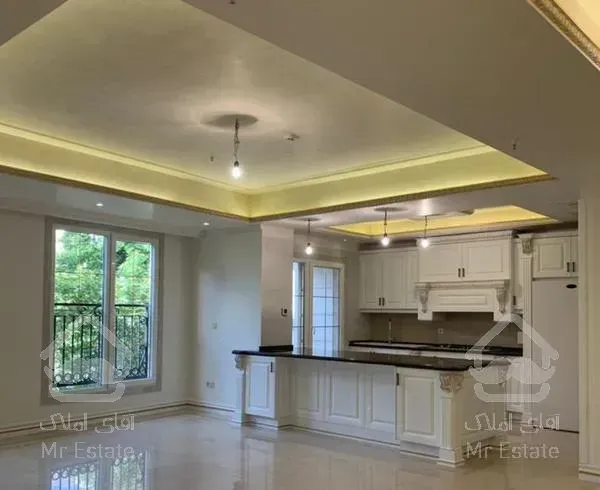 آپارتمان 157متر کلید نخورده 3پارکینگ سندی