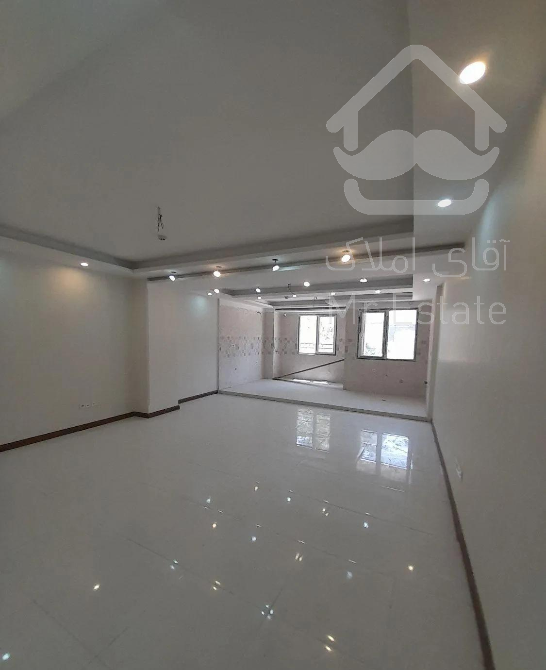 ۹۰ متر دو خوابه نوساز کلید نخورده جمهوری