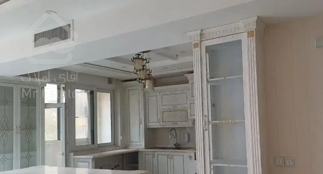 آپارتمان ۱۷۰متری *نوساز*جلال