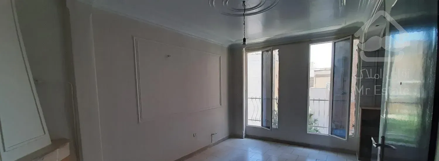 آپارتمان 45 متری خیابان شریعتی / معلم