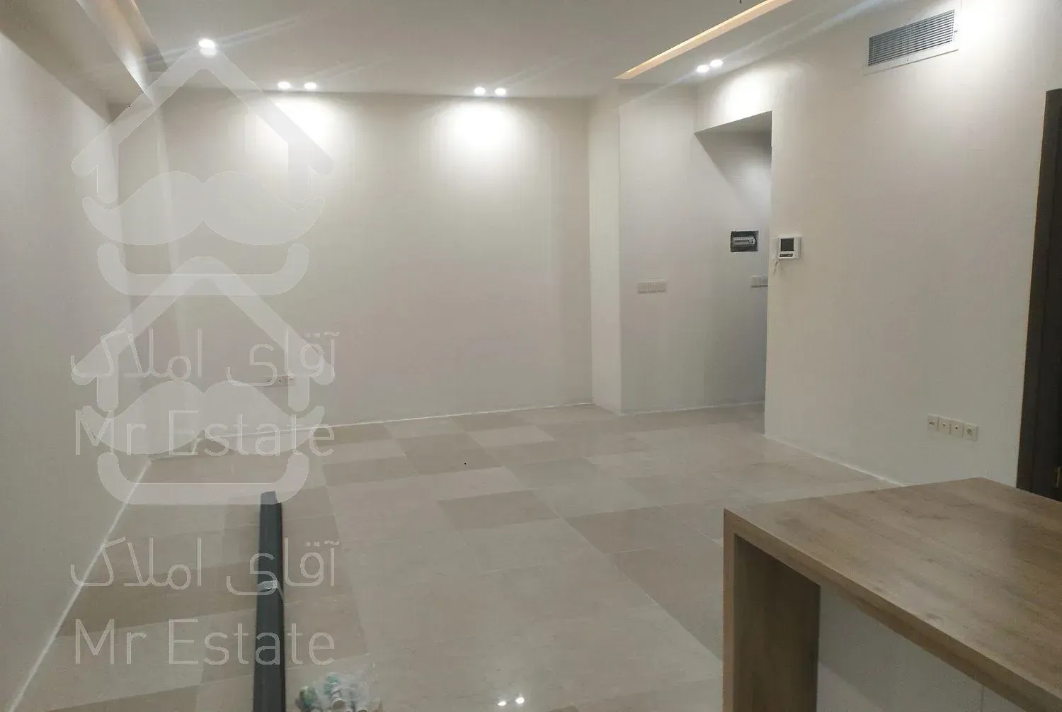 75 متر نوساز چهار راه سرو سعادت آباد