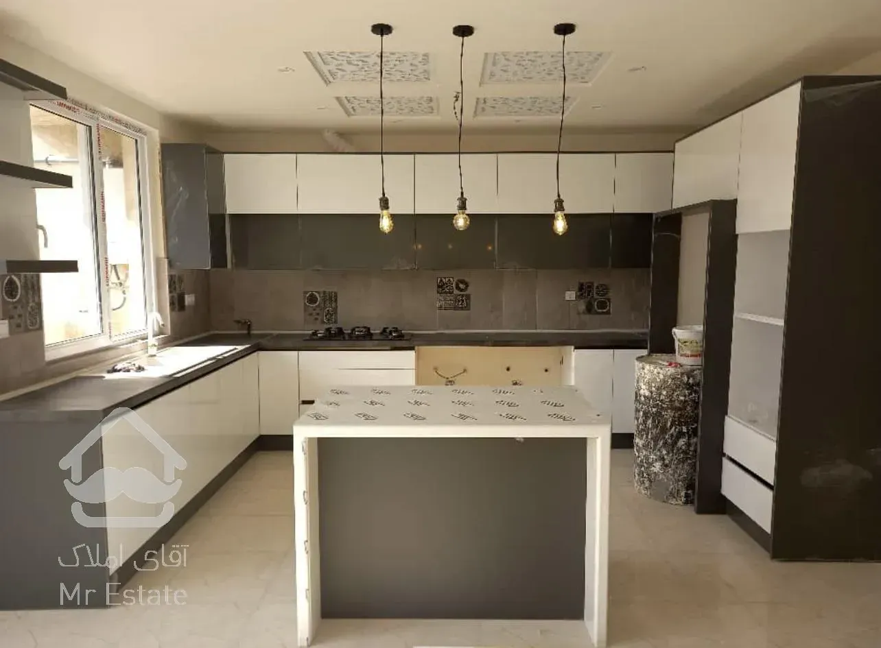 ۳طبقه/تک‌واحد/نوساز/۳خواب/پارک جوانمردان