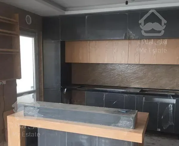 آپارتمان ۱۳۰متری نوساز کلید نخورده  در کوهک