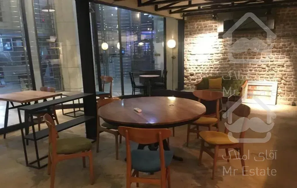 ۷۰ متر کف ۵۴ متر بالکن مناسب کافی شاپ