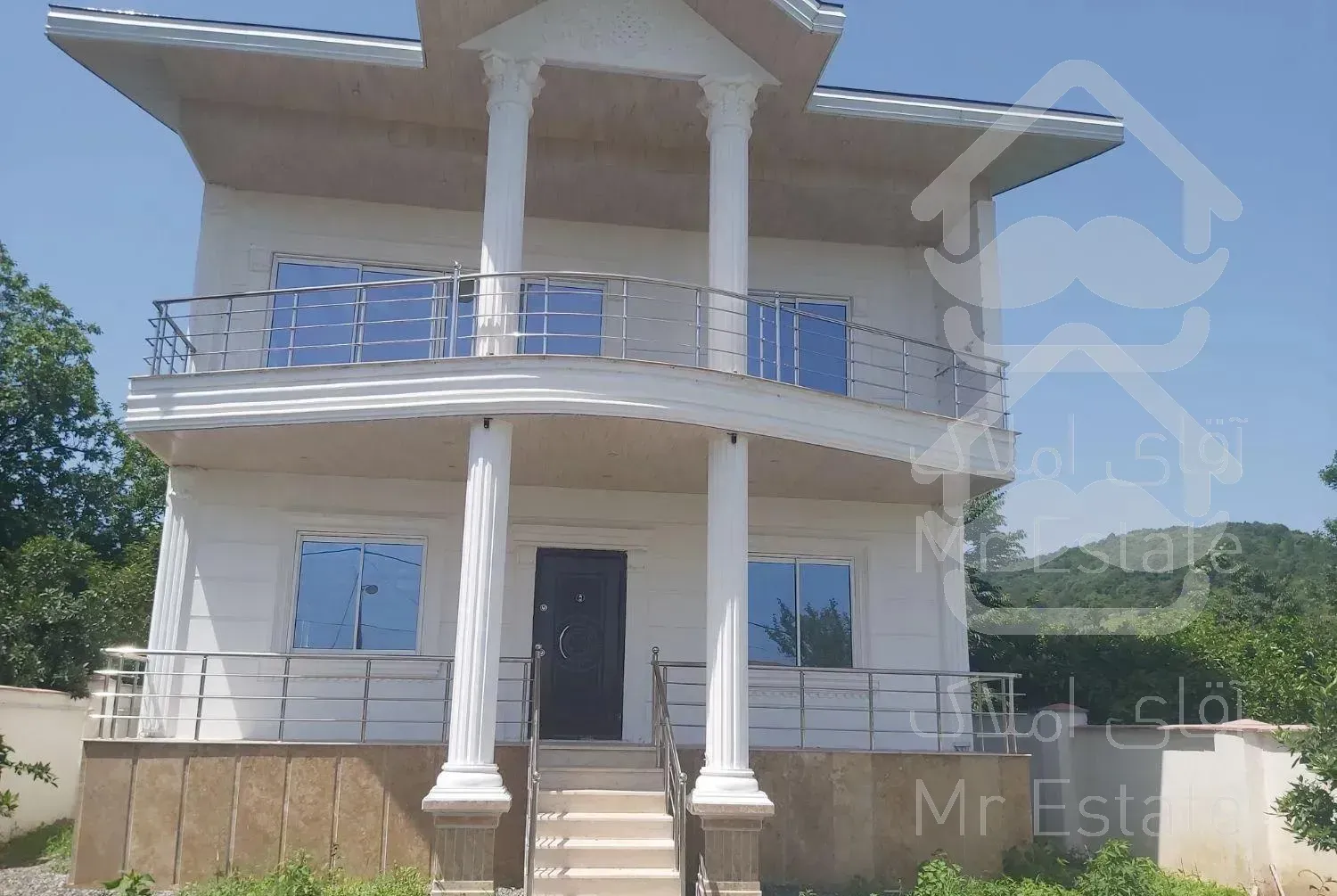 فروش ویلا جنگلی کوهستانی،۲۰۰ متر بنا،سه خواب