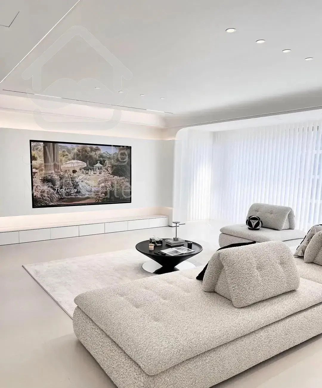 ۲۵۲متر،‌تراسقابل چیدمان،۳پارکینگ،همسایه‌‌باغ