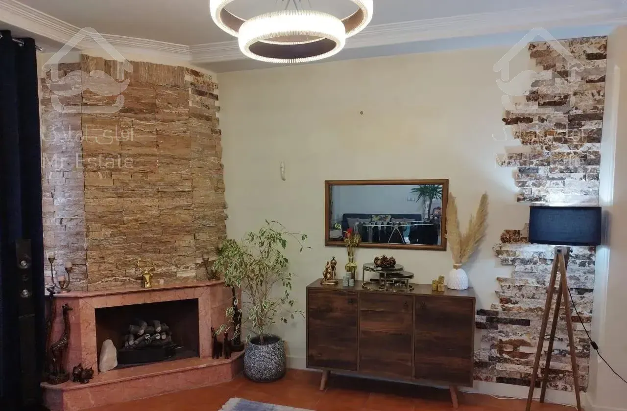 اپارتمان ۹۵متری /ورودی چهارباندی/تمیز