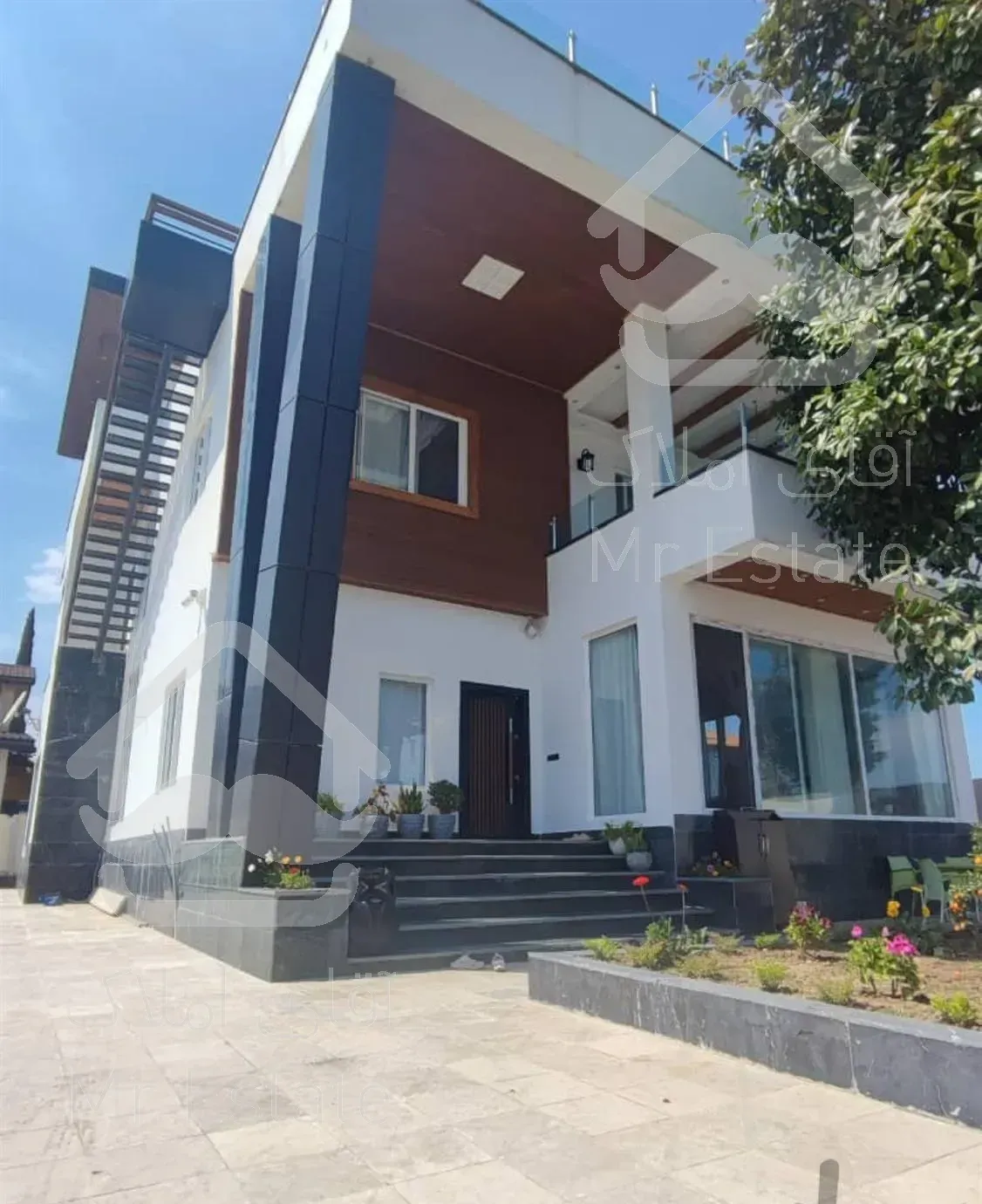 ویلا ساحلی جاده به ساحل پلاک دوم اب