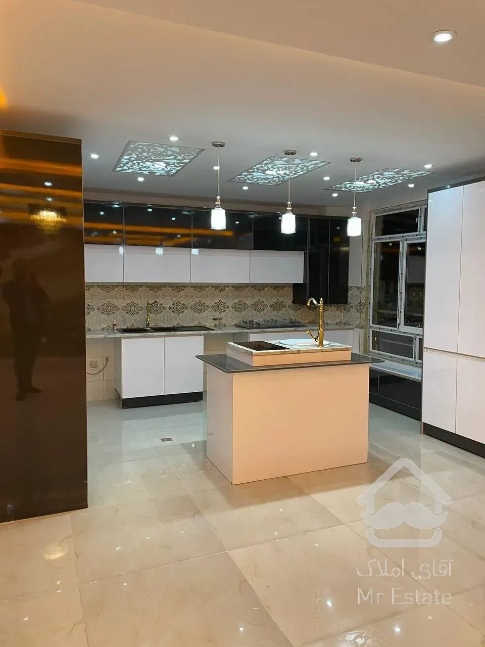 160 متری نوساز