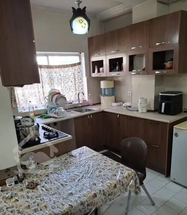 اپارتمان دوخوابه طبقه دوم