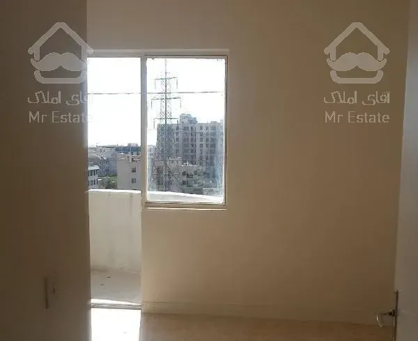 ۸۱ متر ۲ خواب اشرفی اصفهانی خ باهنر