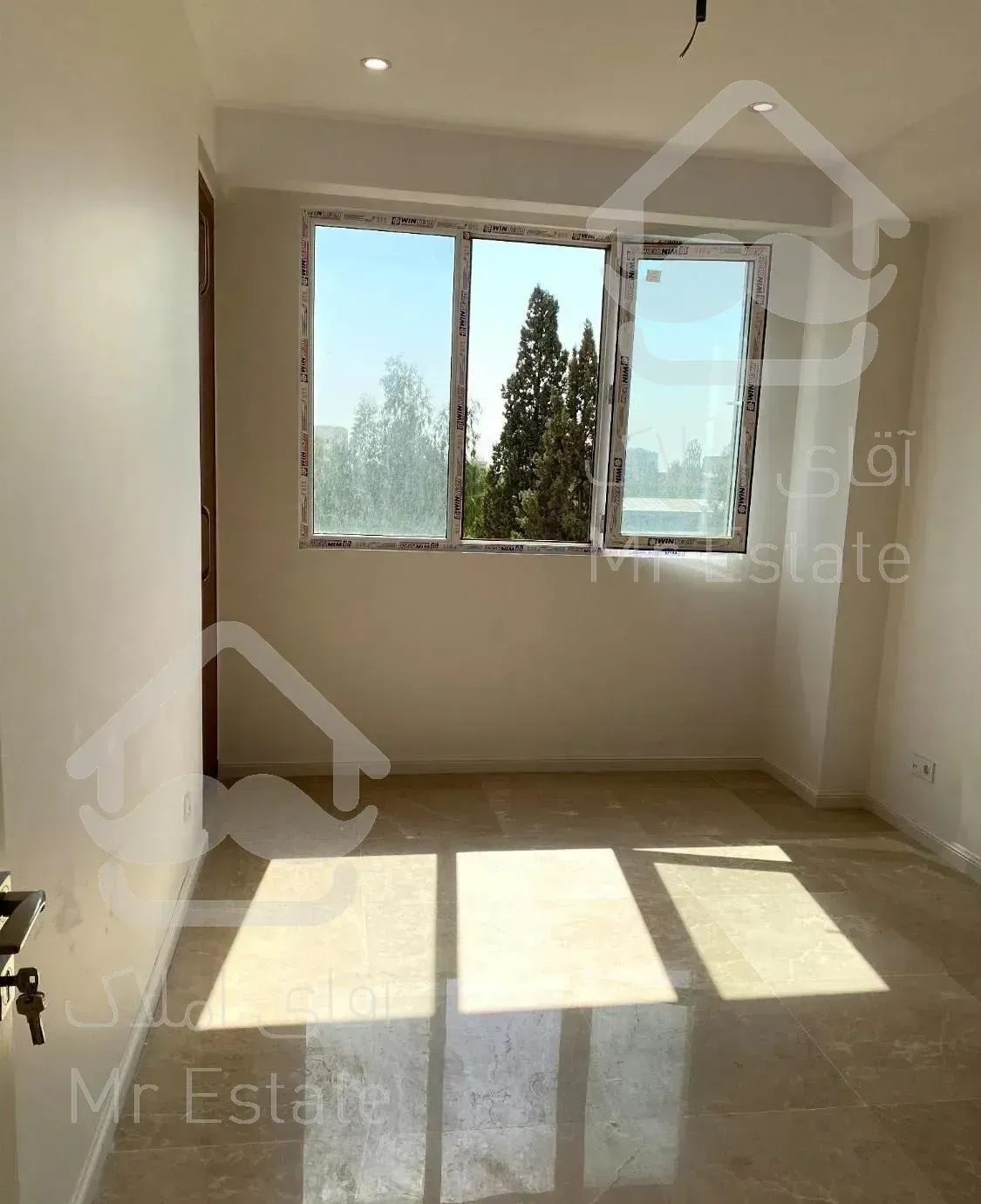 دبستان۱۰۵مترنوسازکلیدنخورده فول امکانات ویو ابدی