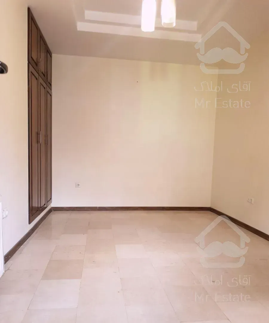 ۱۱۰ متر * خوش نقشه * دیباجی جنوبی * ۲ پارکینگ سندی