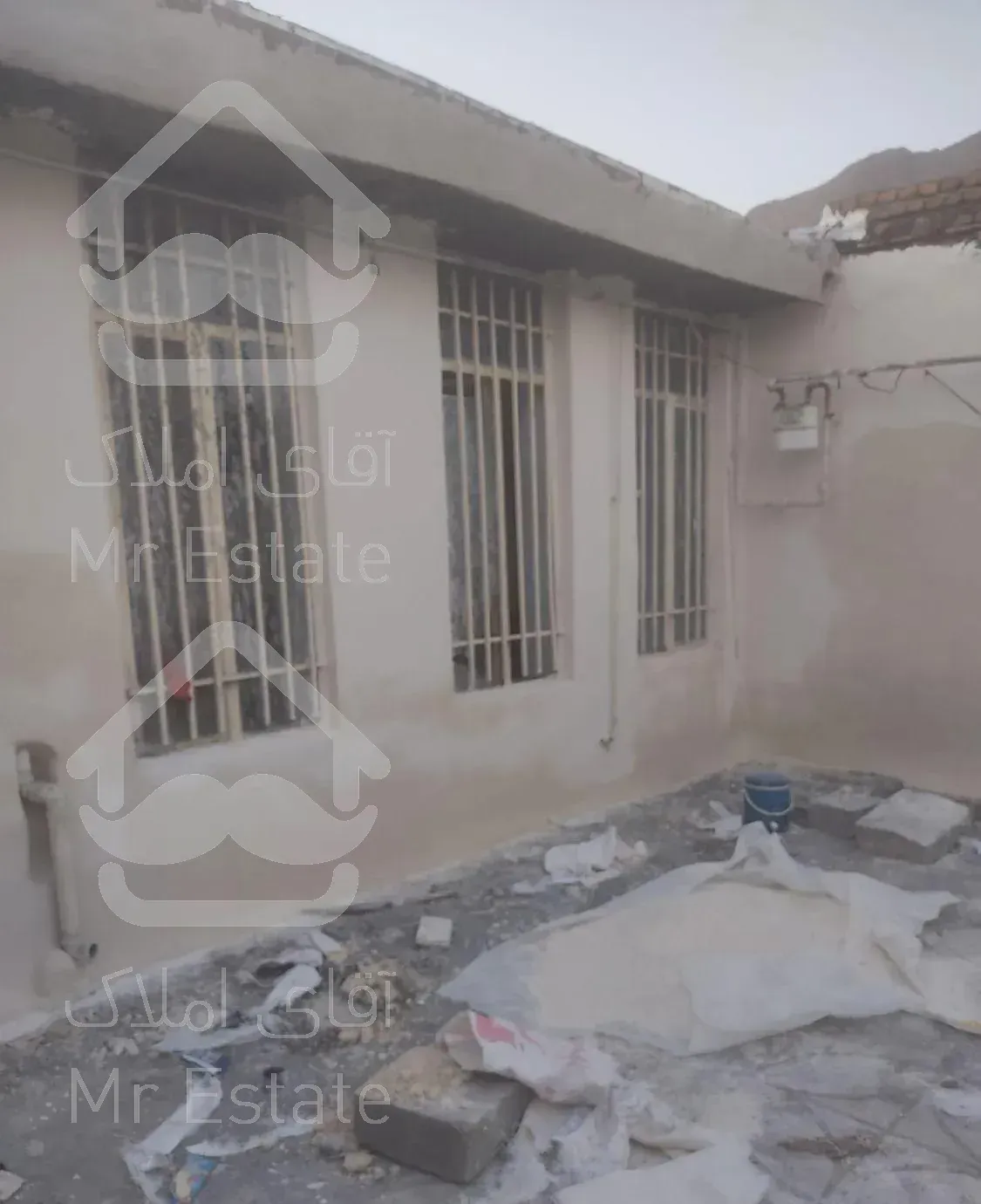 خانه ویلایی حیاط ماشین رو ۱۲۰متر