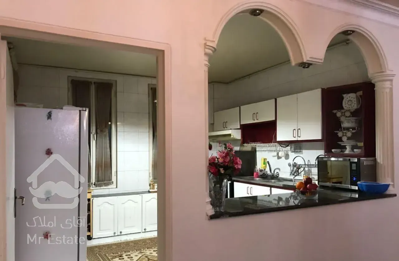 111 متر طالقانی شمالی