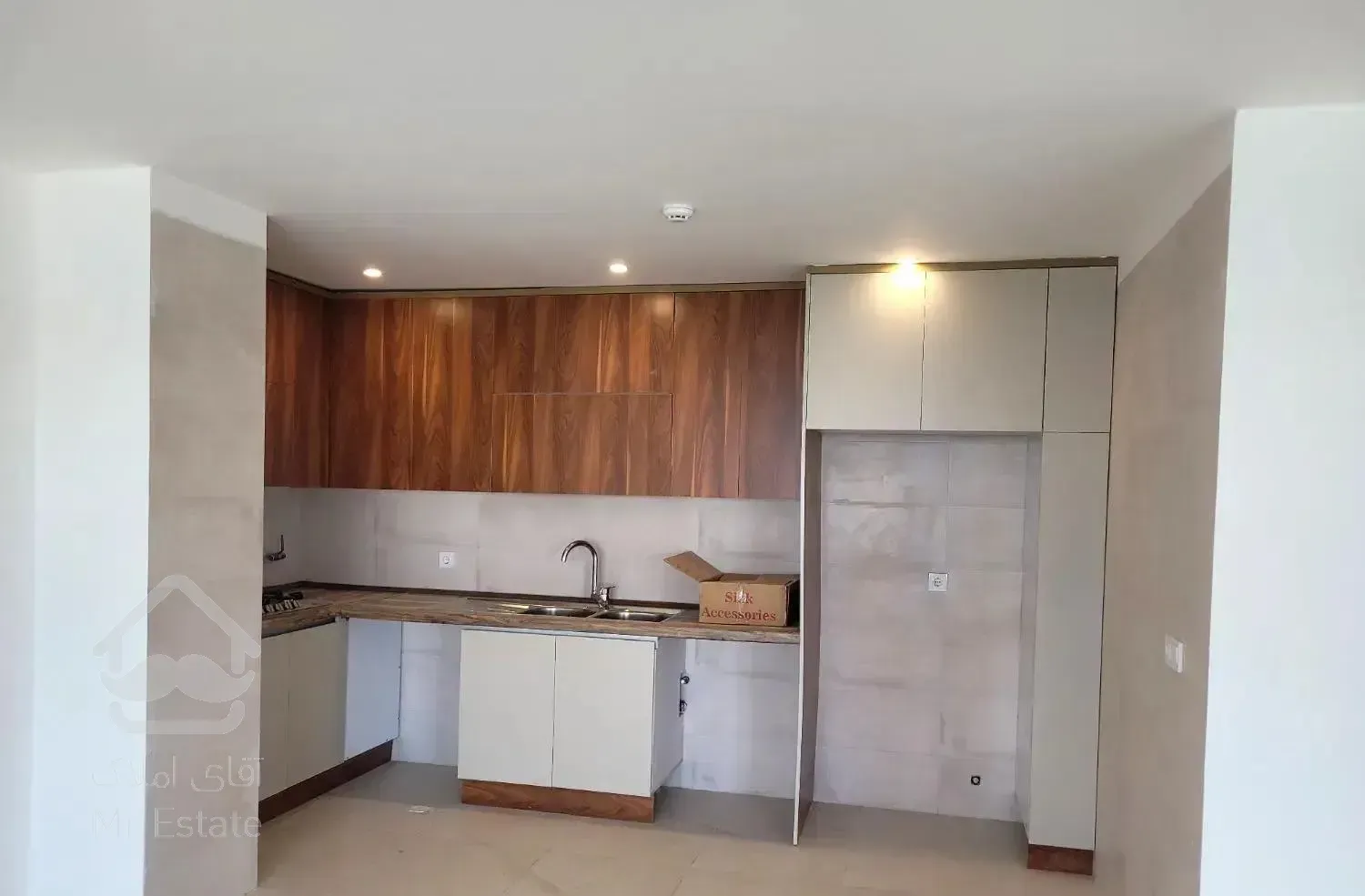 فروش آپارتمان ۱۲۴ متر نوساز طبقه ۲ ، همافران