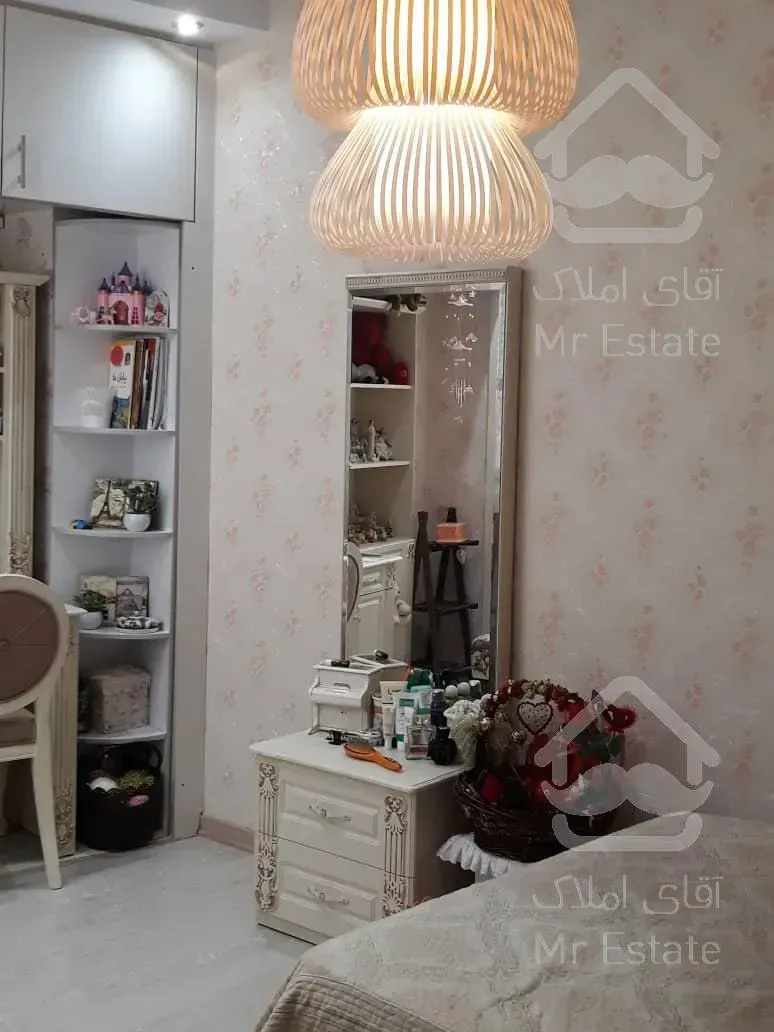 رهن و اجاره آپارتمان ۱۱۰ متری نیاوران ۲ خواب تک واحدی