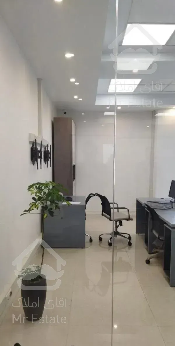 برج اداری فرانتیوم  210 متر