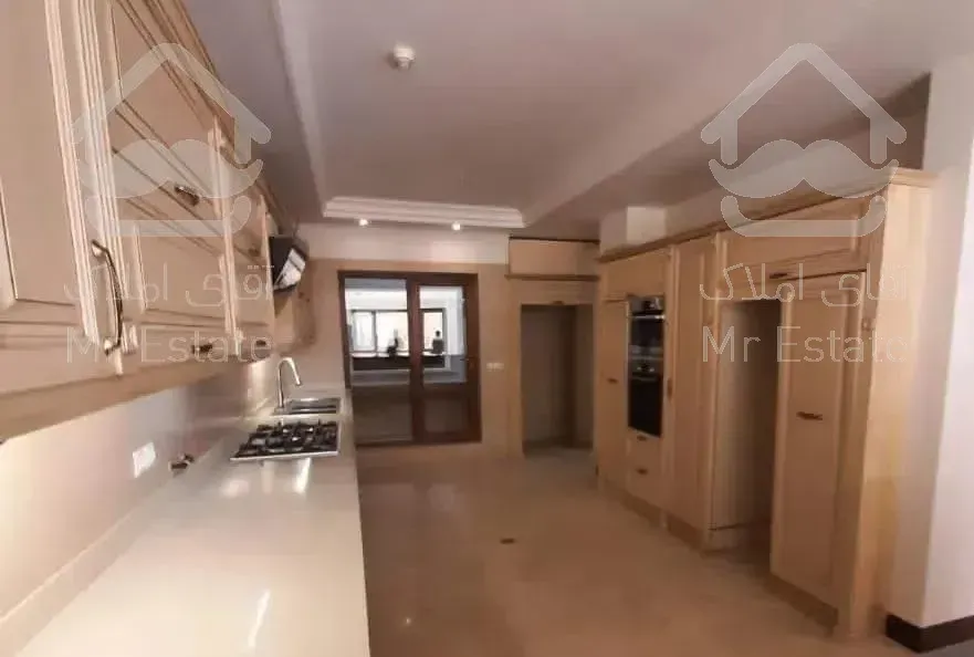 ۲۴۰ متر ۳ خواب،فول مشاعات،دیباجی،کلید نخورده