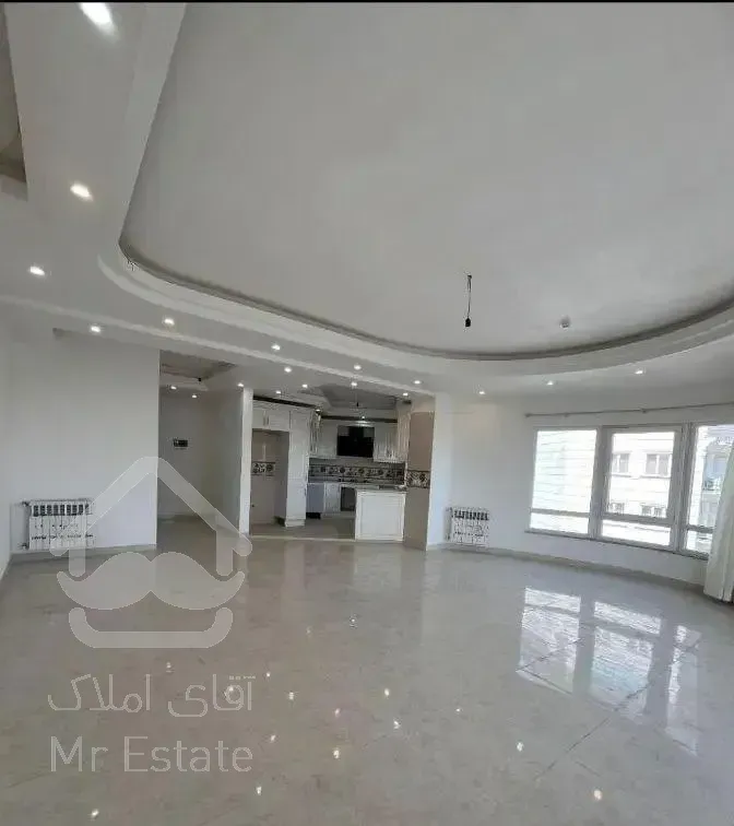 واحد ۱۰۸ متری در طالقانی / آفتاب گیر