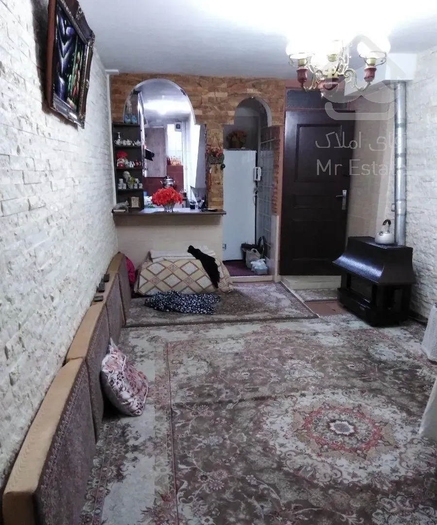 اپارتمان 35 متر زیر همکف 5 متر حیاط استادمعین