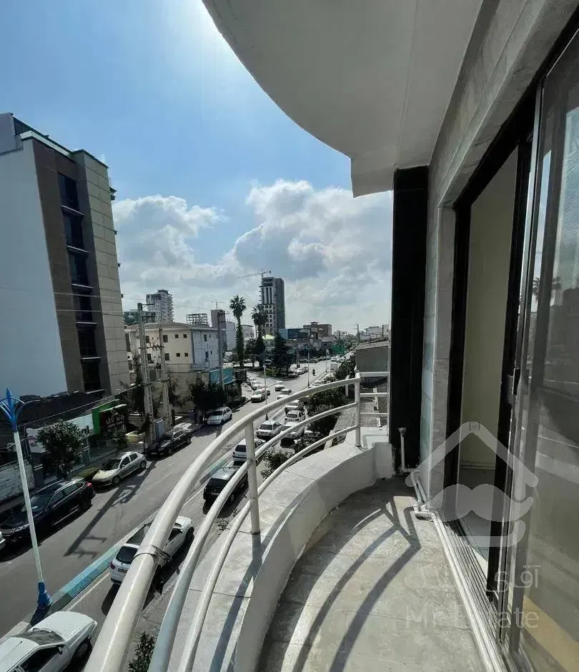 اپارتمان 121 متری سه خواب بر اصلی شریعتی