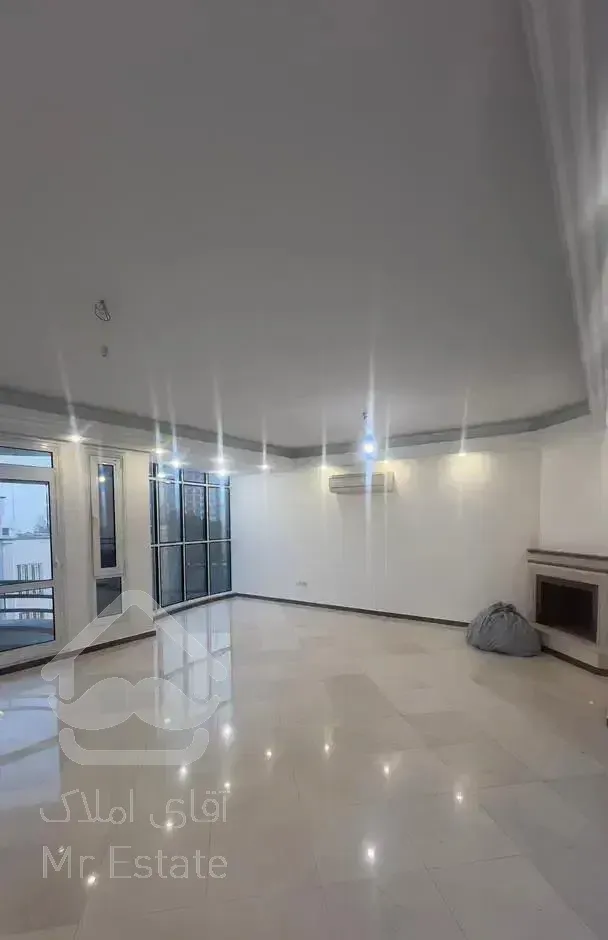 ۱۸۰ متر ۳ خواب یک مستر