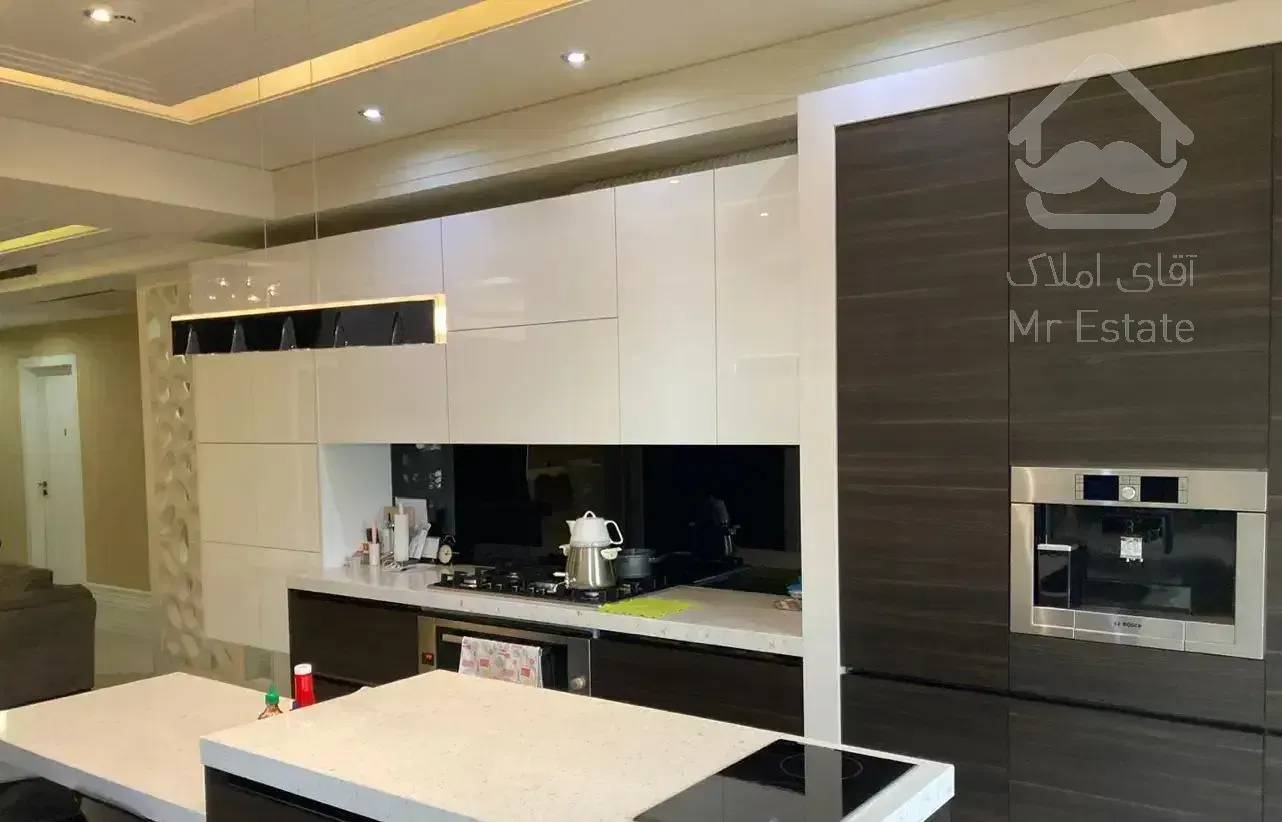 الهیه فرشته / ۱۴۰ متر / طبقه آخر / زیر قیمت منطقه