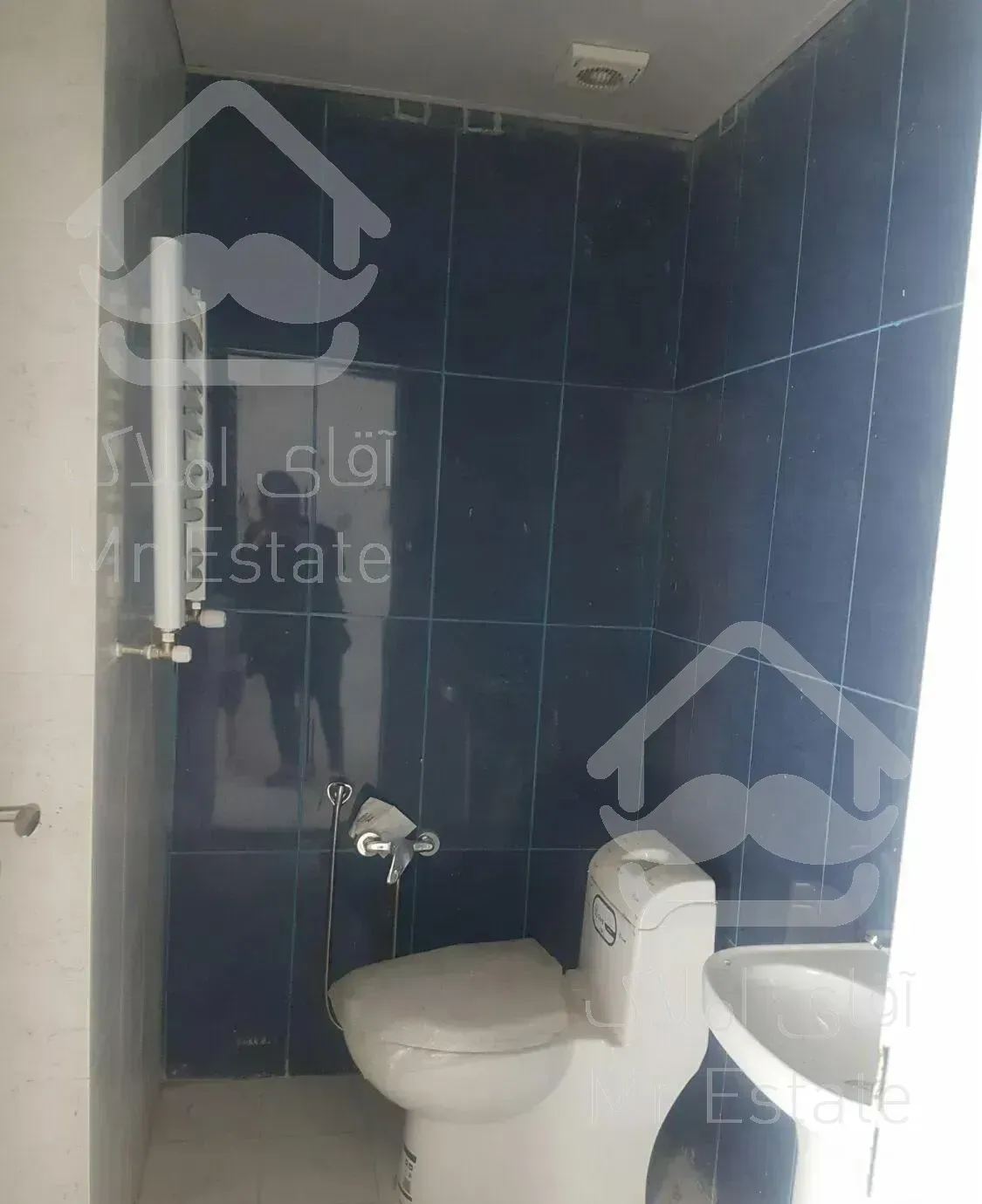 چیتگر.۹۶ متر کلید نخورده با ویو شهر و کوهستان