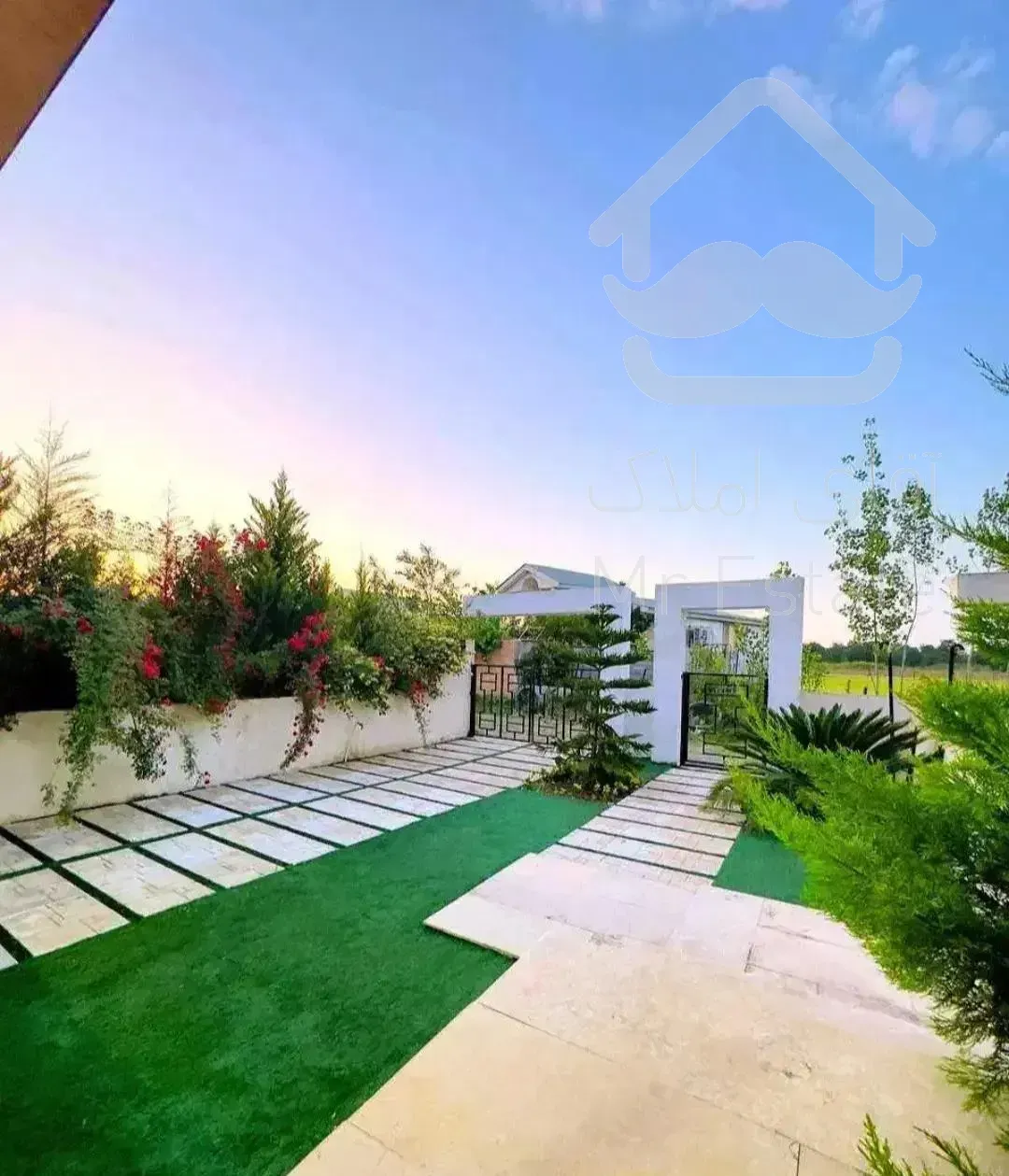 ویلامدرن۱۸۱زمین/۸۹بنا/درمجتمع یاسر/سنددار درشهرک