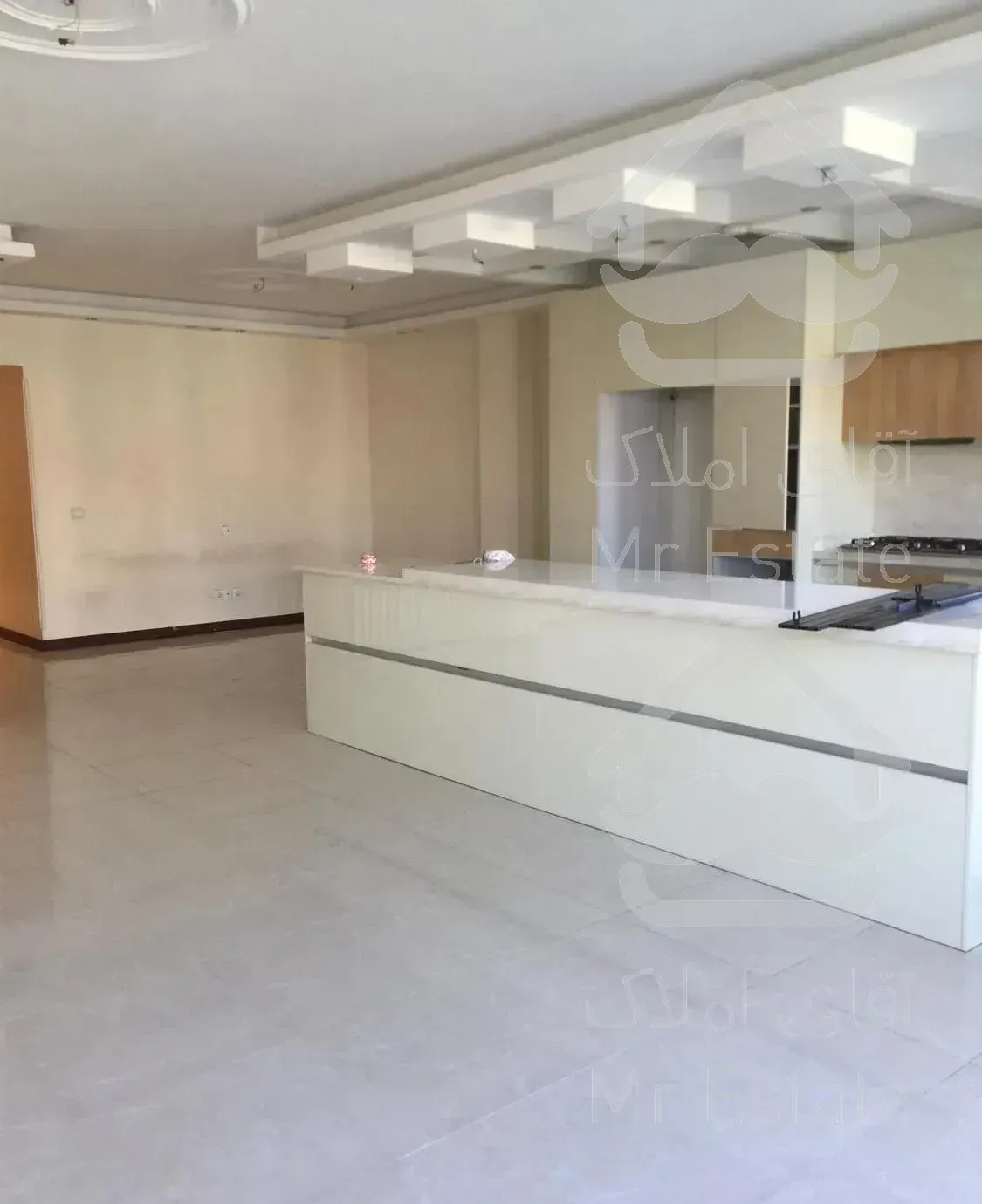 میرداماد ۱۲۰ متر روبه افتاب