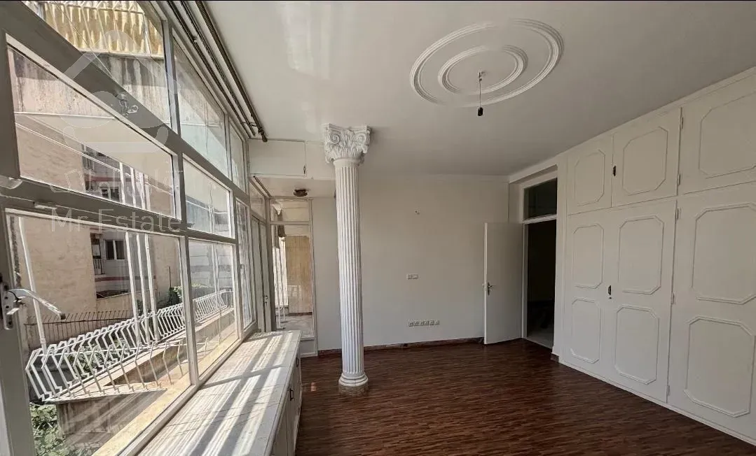 ۲۲۰ متر ۴ خواب دلباز در خردمند شمالی، سنایی