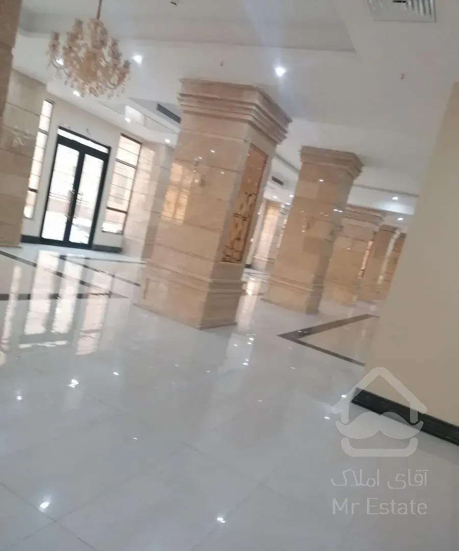 آپارتمان طبقه 16 کلید نخورده