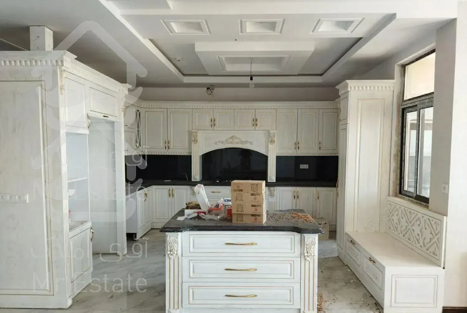 اپارتمان ۱۵۰ متری/کلا۳ طبقه / فول