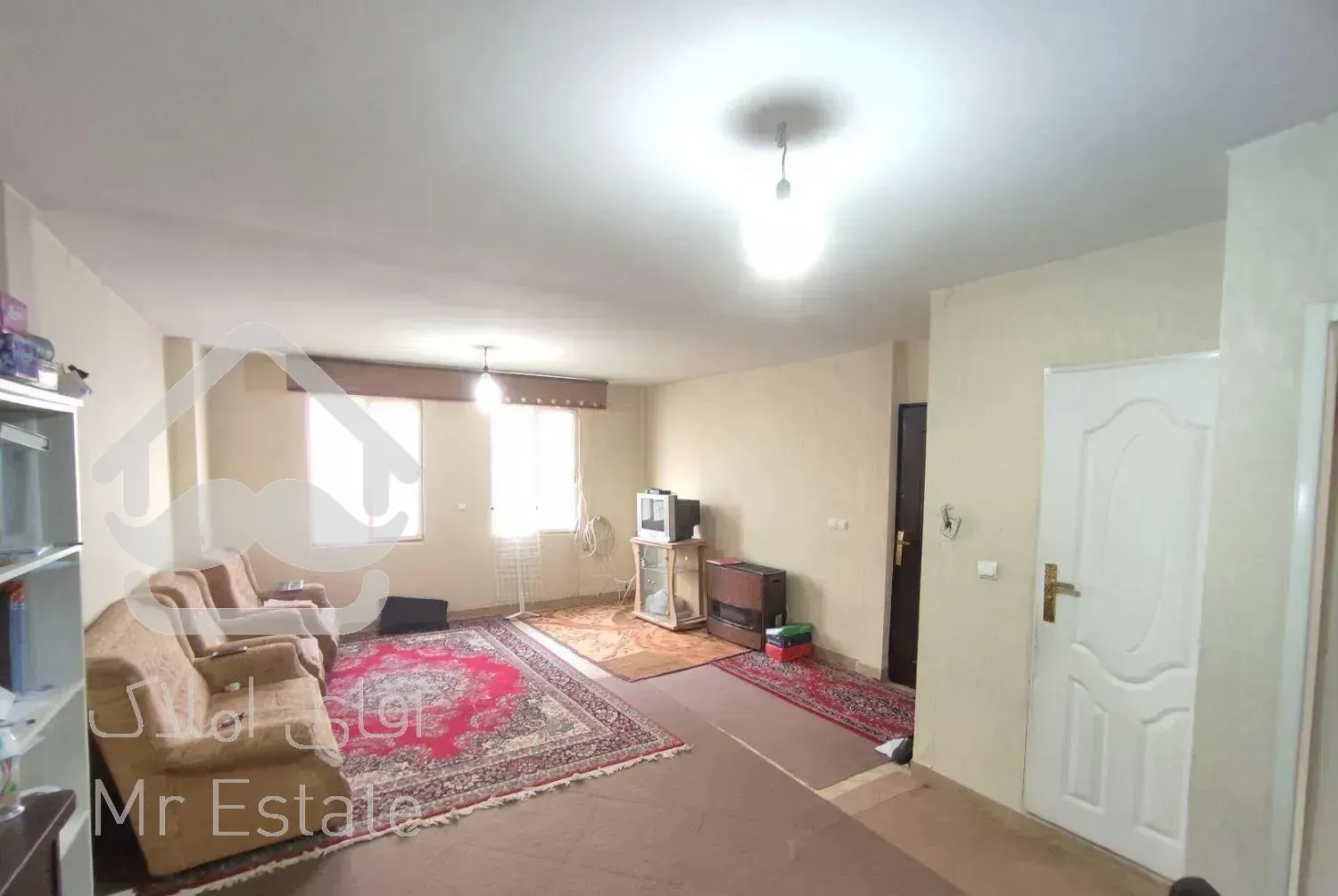 ۵۹ متر / پارکینگ  / مترو ابن سینا نیکنام غربی