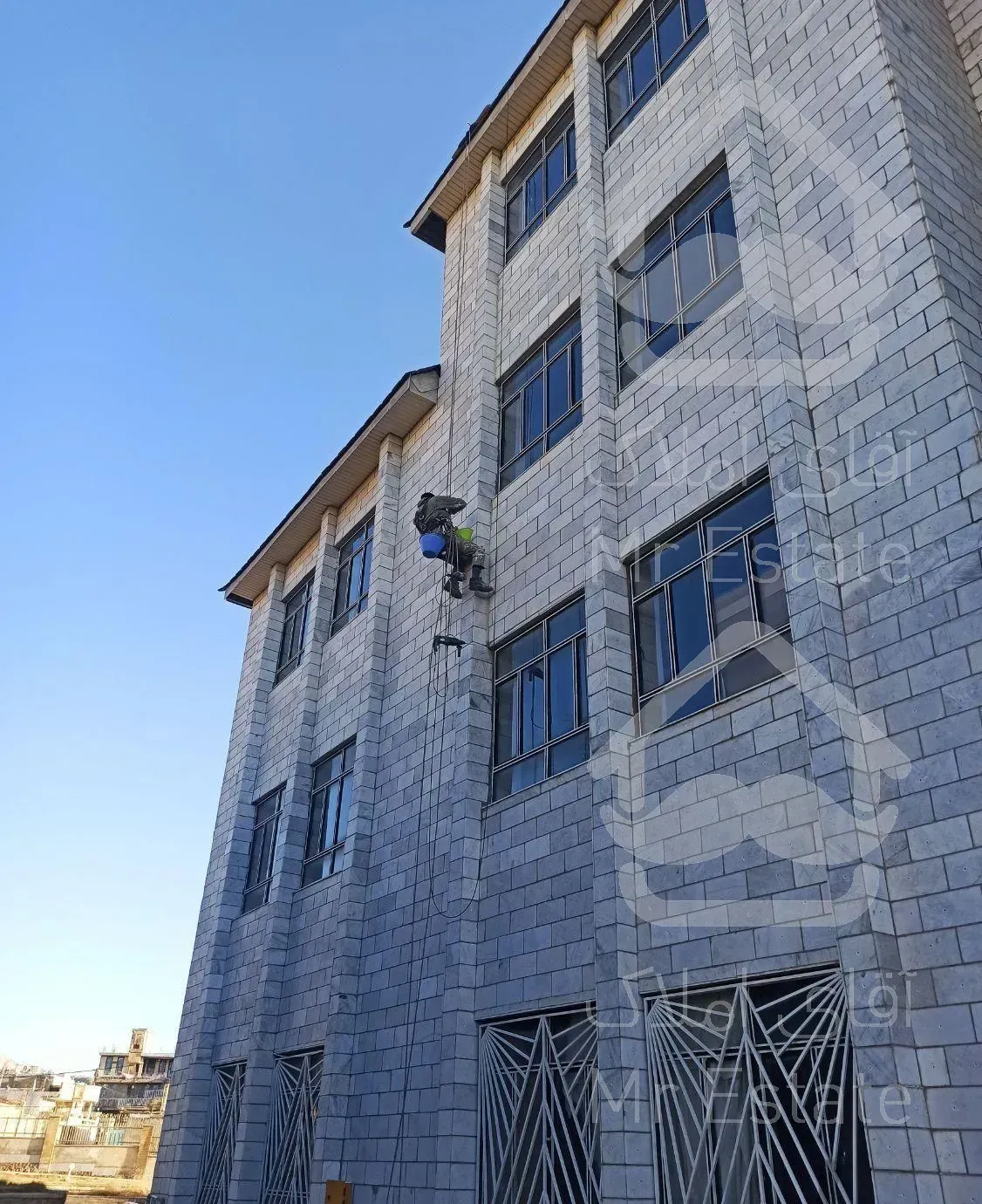 کار در ارتفاع عایق بندی پیچ رول پلاک کنیتکس نانو