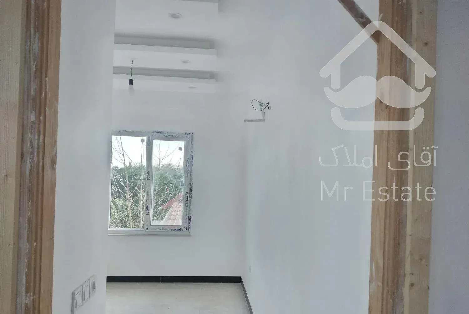 ویلایی فروش نقدی ودر فاصله ۵۰۰ متری ساحل