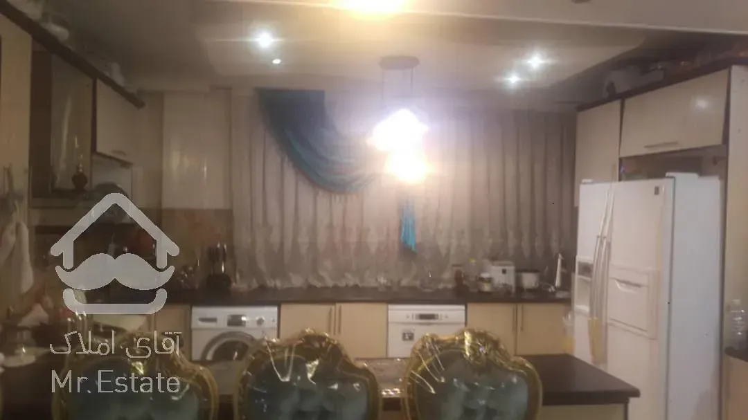 آپارتمان ۹۰ متری دو خواب فول امکانات سال ساخت ۱۳۹۲