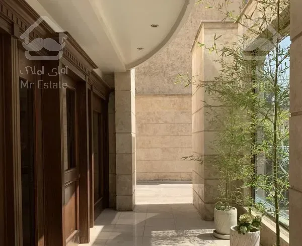 باغ فردوس ۲۲۵ متر ۳ خواب ۲ پارکینگ سندی